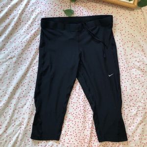 NIKE 3/4 length running pants
